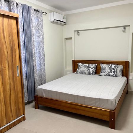 Pearl Gate Residence Apt No 3 Flic en Flac Exterior photo